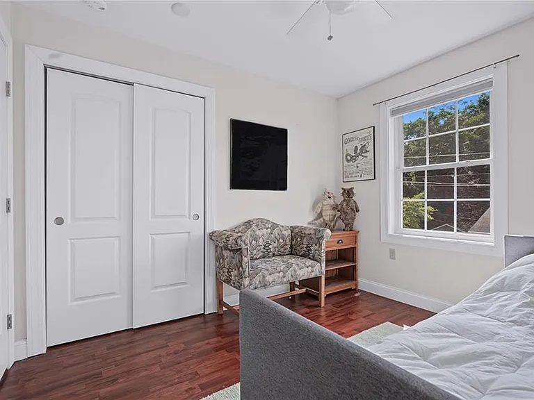 45 Oakwood Ave — Photo 22