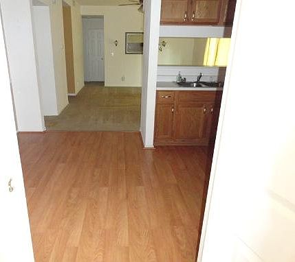 2nd image of 124 E Cypress St