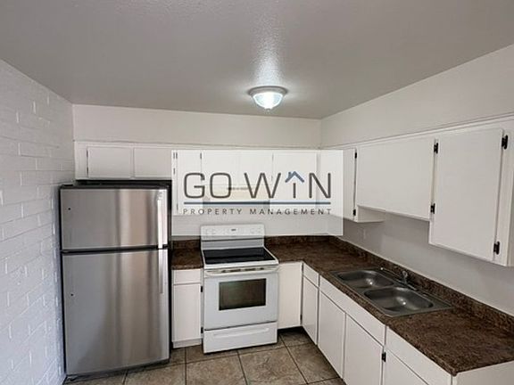 2nd image of 9837 N 11th Ave APT 2