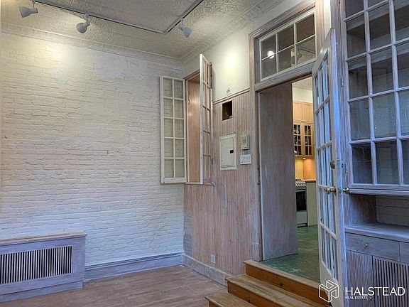 4th image of 66 Douglass St #1A