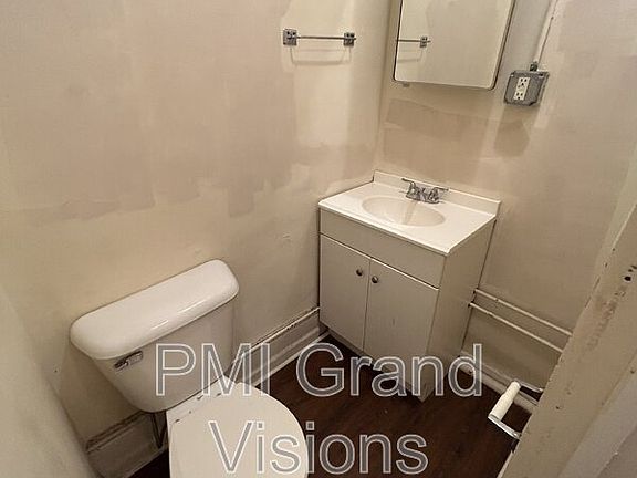 5th image of 601 1/2 Monroe Ave Unit 10