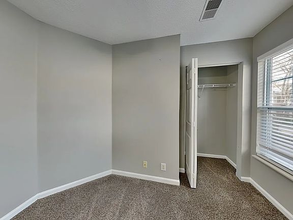 5th image of 703 Kelsey Ct