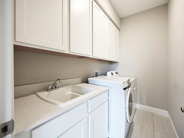 3806 Savanna Palms Ct — Photo 16