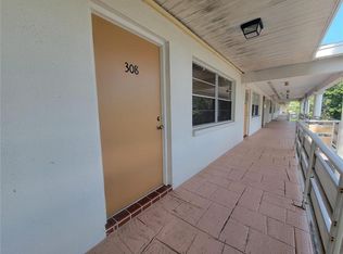 911 Washington Ave APT 308, Largo, FL 33770