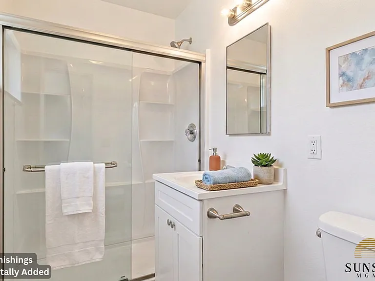 6329 Hummingbird St — Photo 3
