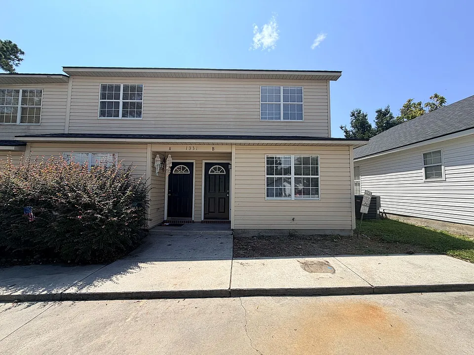 1331 Edgewood Dr