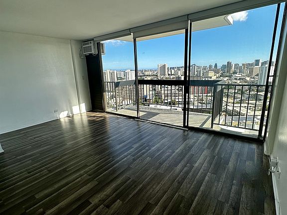 3rd image of 1560 Thurston Ave #1102-1