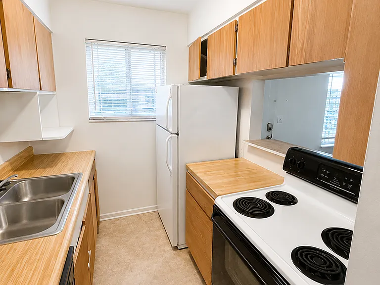 4371 / 4365 S Fairbourne Ave — Photo 4