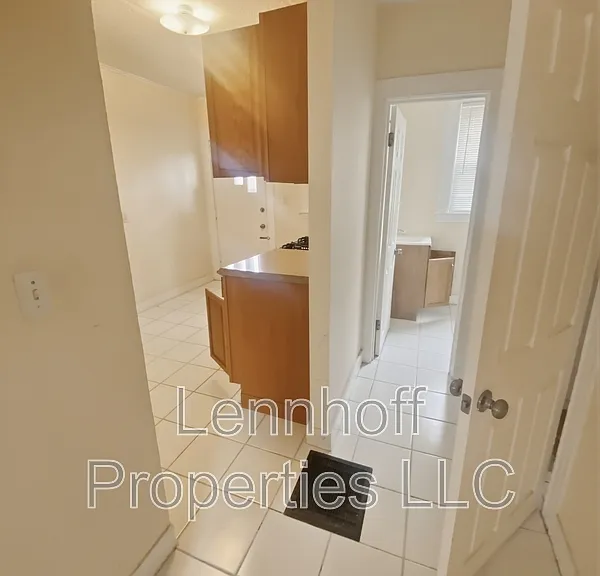23 Hilton St #1 — Photo 2
