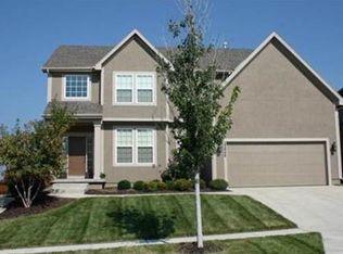 22040 W 98th St, Lenexa, KS 66220