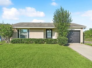 639 Mockingbird Ln, Saint Rose, LA 70087