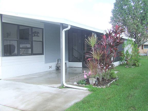 2nd image of 147 Freeport Cay