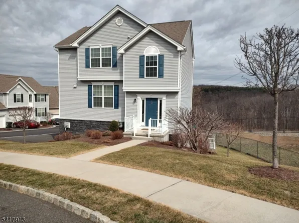 62 Sowers Dr, Mount Olive Twp., NJ 07840