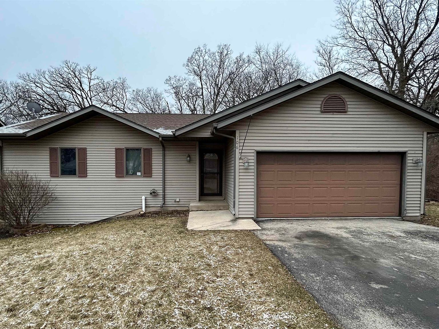 106 Centralia Pl NE, Poplar Grove, IL 61065 Zillow