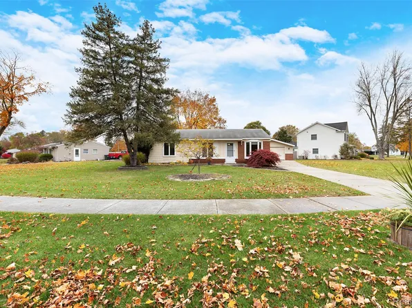 3282 Avon Manor Rd, Rochester Hills, MI 48307