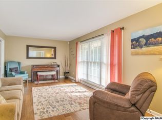 6521 Cedar Point Dr NW, Huntsville, AL 35810