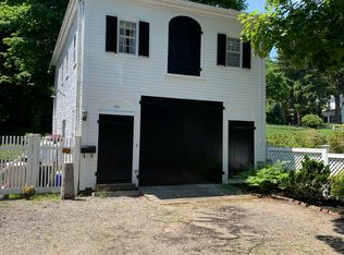 47 1/2 High St, Newburyport, MA 01950