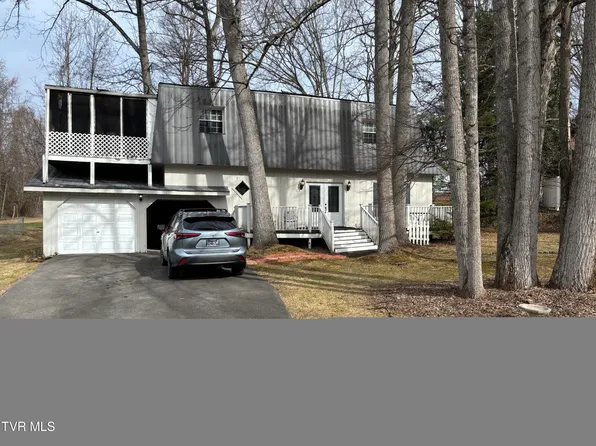 13431 Stone Dr, Bristol, VA 24202
