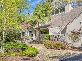 33 Jefferson Landing Cir, Pt Jefferson, NY 11777