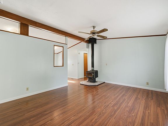 4th image of 4966 Parsons Ave