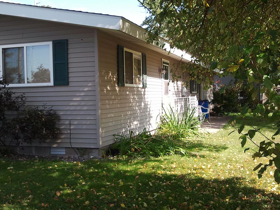 1st image of 480 W 1st St