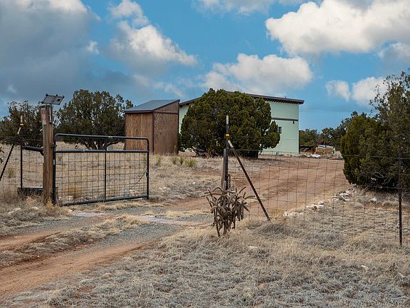 4th image of 196 Camino Cerro Chato