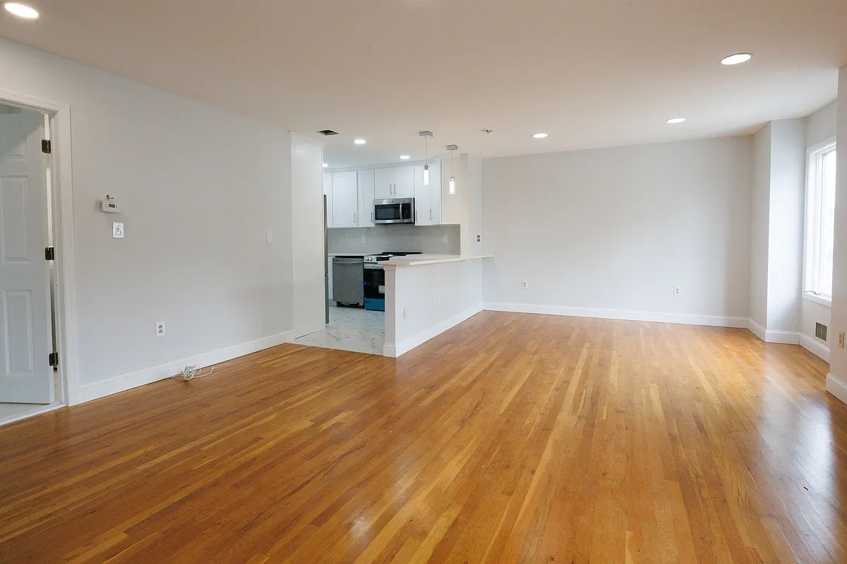 Building Photo - 157 Johnson Ave #2