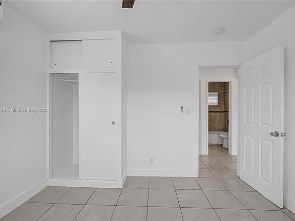 5th image of 210 NW 9th Ave