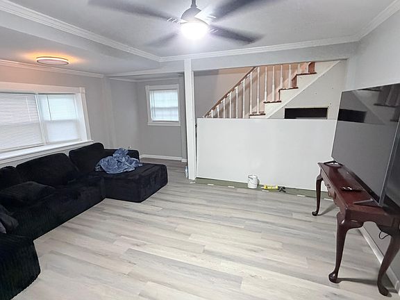 4th image of 1651 4th Ave