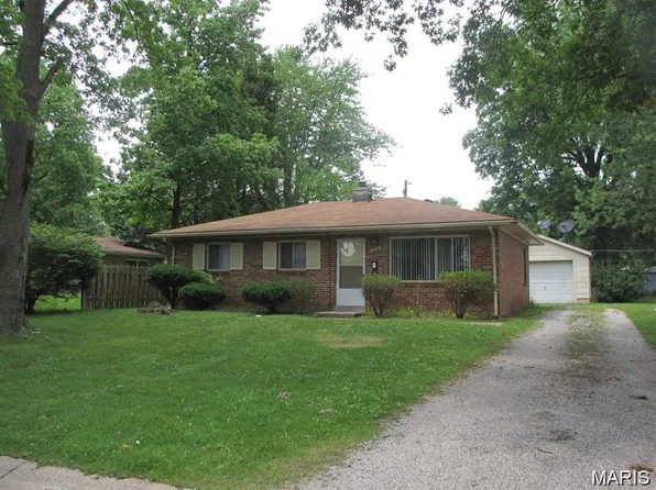 4119 Betty Dr, Belleville, IL 62226