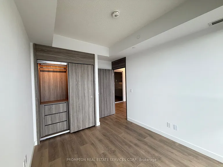68 Esther Shiner Blvd #809 — Photo 13