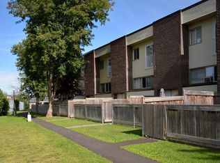 3325 Uplands Dr #PA07, Ottawa, ON K1V 9X6