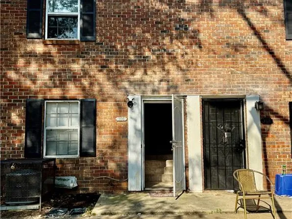 106 Plantation Dr, Clarkston, GA 30021