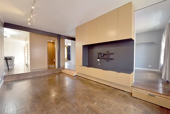 Rented by BSRG Realty | media 23