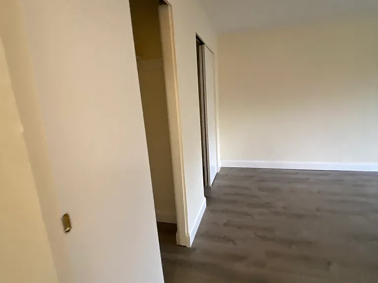 247 Main St — Photo 14