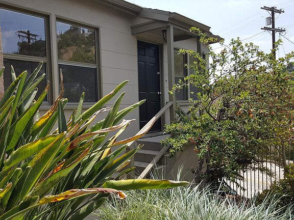 2nd image of 2118 Griffith Park Blvd