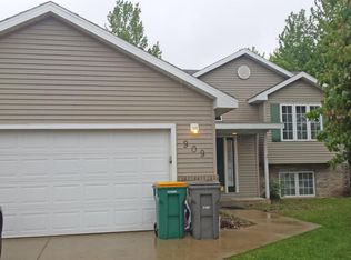 909 4th St NE, Kasson, MN 55944