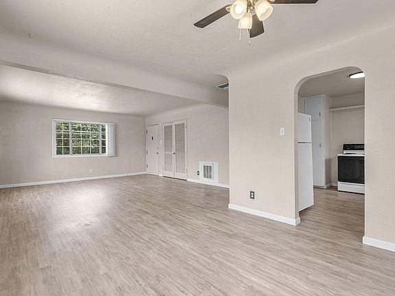 5th image of 2222 California St