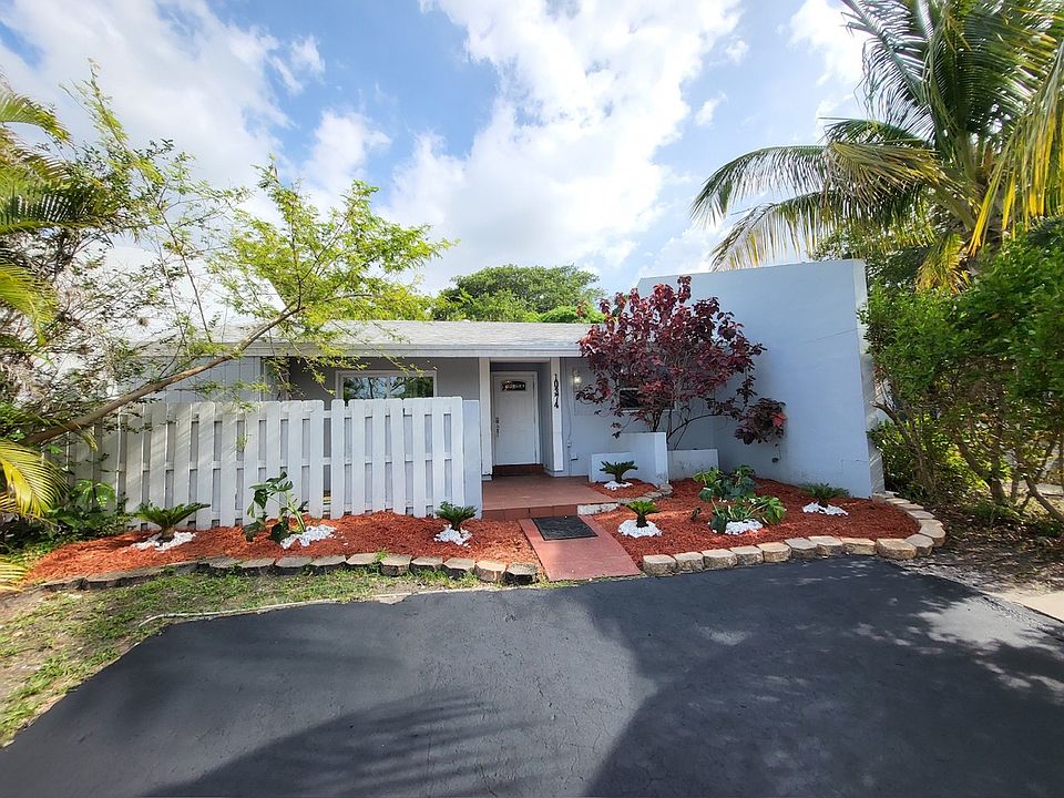 1st image of 10374 SW 205th Ter