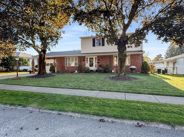 3412 Regis Dr, Erie, PA 16510