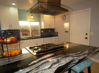 3872 Cameo Dr, Oceanside, CA 92056