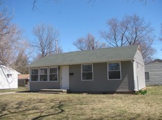 1210 Redwood Dr, Champaign, IL