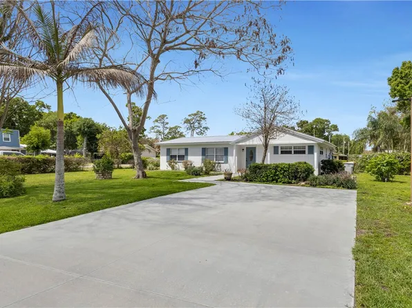 2205 53rd Ave, Vero Beach, FL 32966