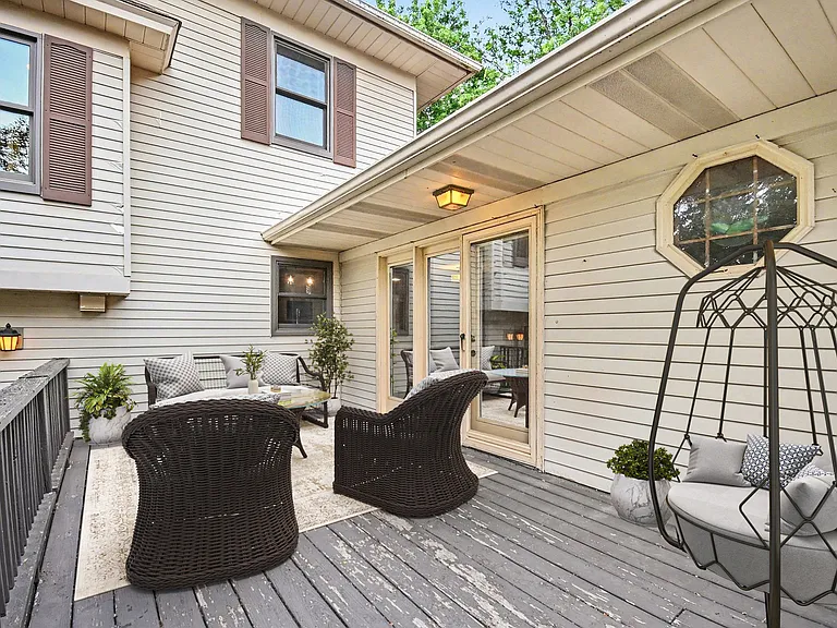 12905 Cathy Ln — Photo 2