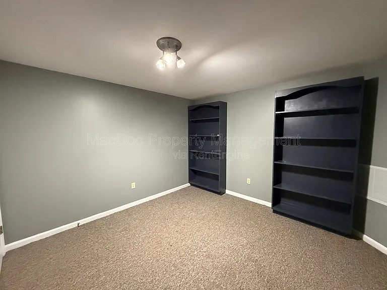 10500 Westfield Ln — Photo 20