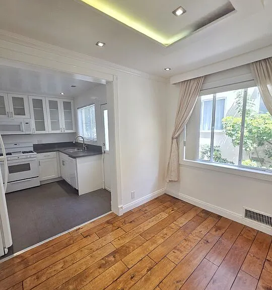 142 San Vicente Blvd #B — Photo 6