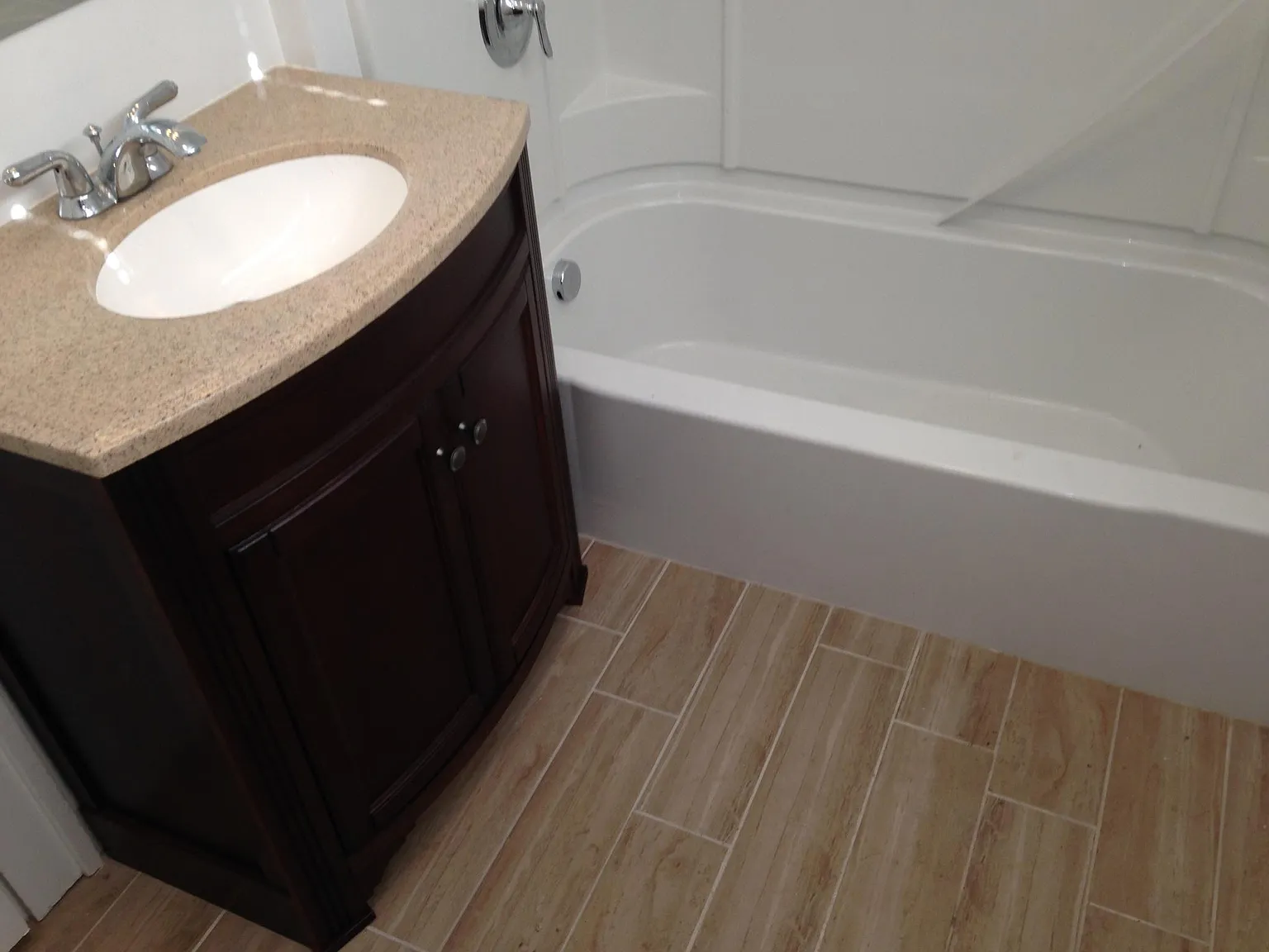 2 bed, $1,225 — Photo 2