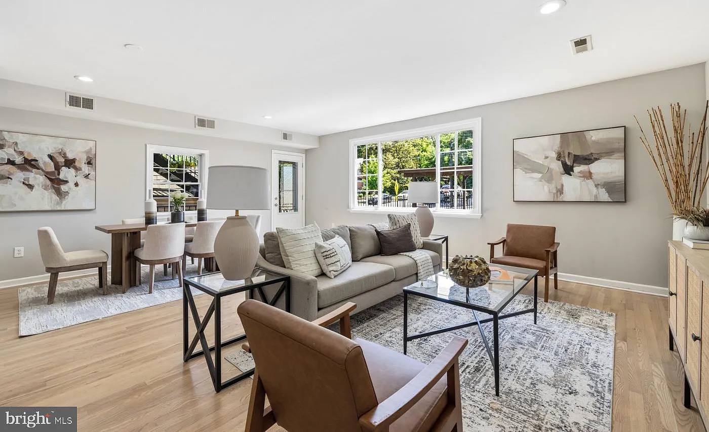 6 bed, 4.5 bath, 3399 sqft, $6,000 — Photo 3