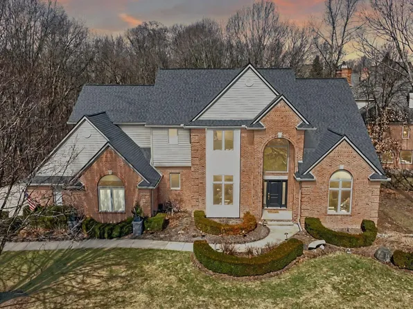 3701 Mountain Laurel Blvd, Oakland, MI 48363