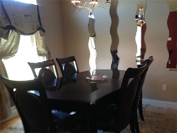 5th image of 519 Arlington Dr